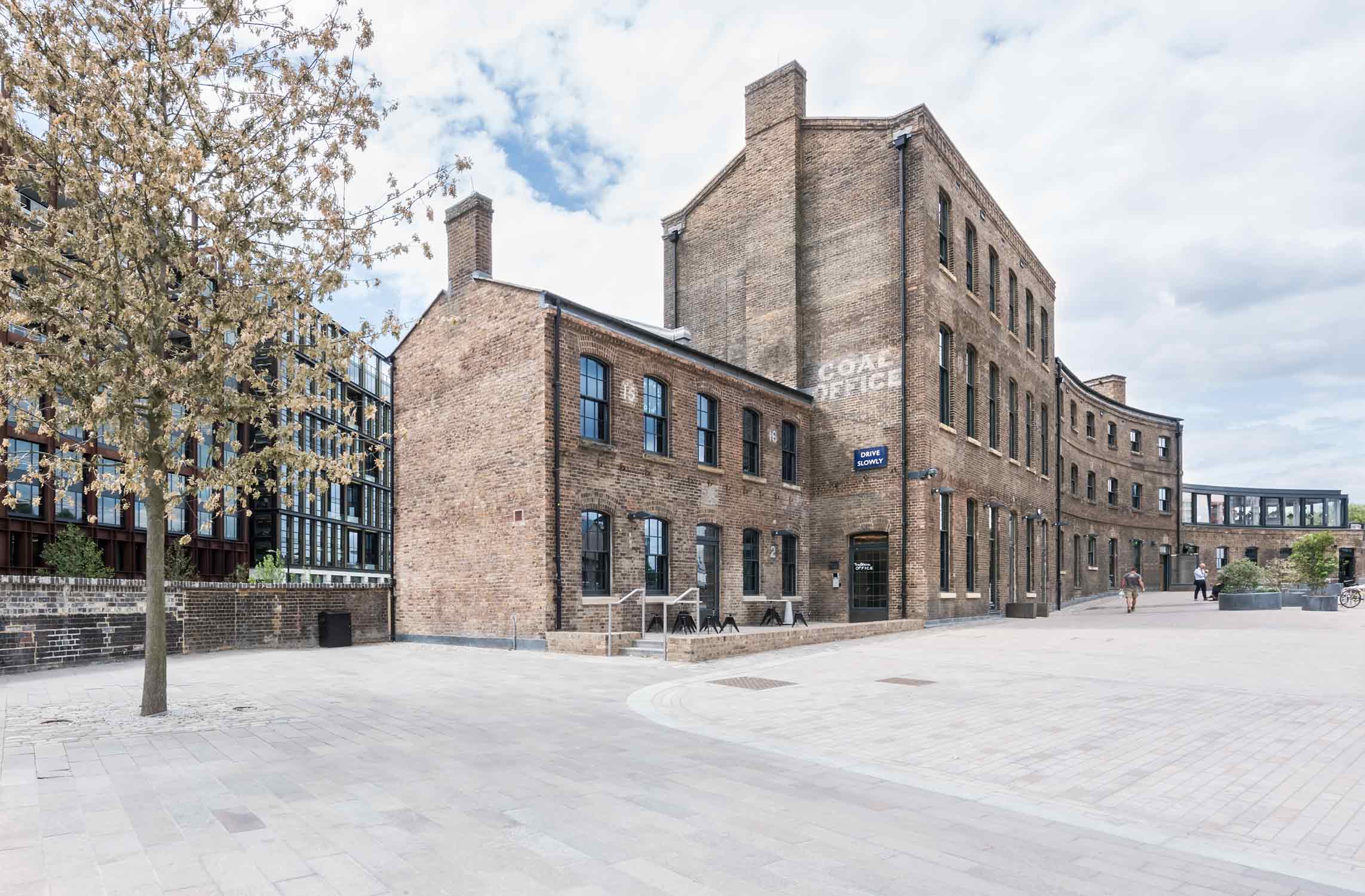 Aussenaufnahme Shop Tom Dixon London England Architekturfotografie Regine Giesecke