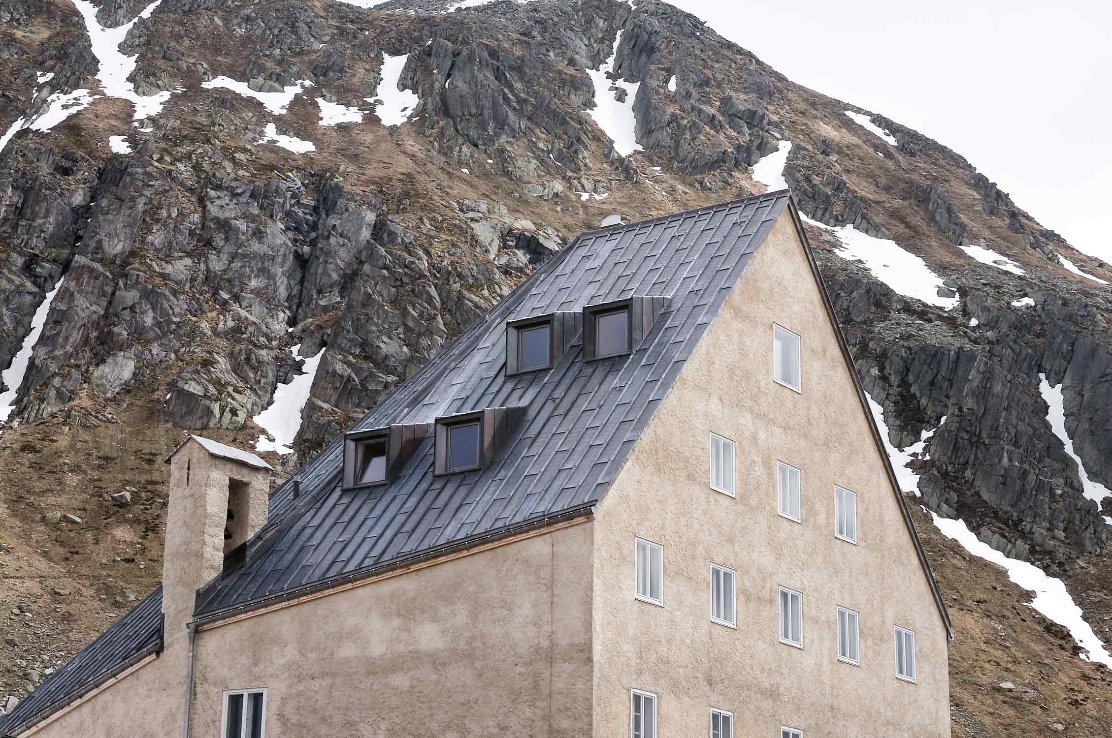 Aussenaufnahme Hospiz Sankt Gotthard Architekturfotografie Regine Giesecke