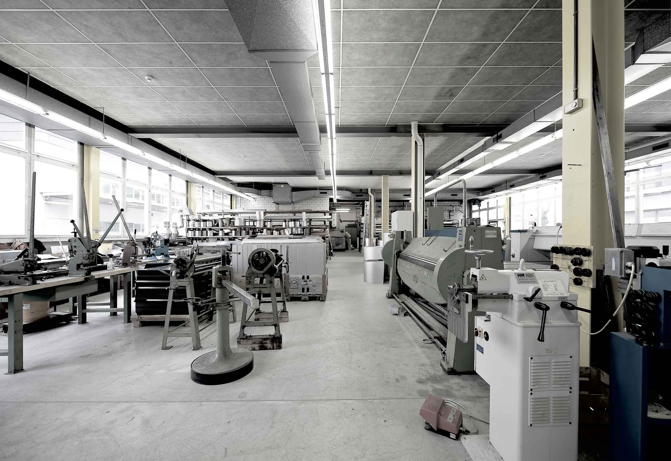 Innenaufnahme Produktionshalle Metallbau Abicht Zug Architekturfotografie Regine Giesecke