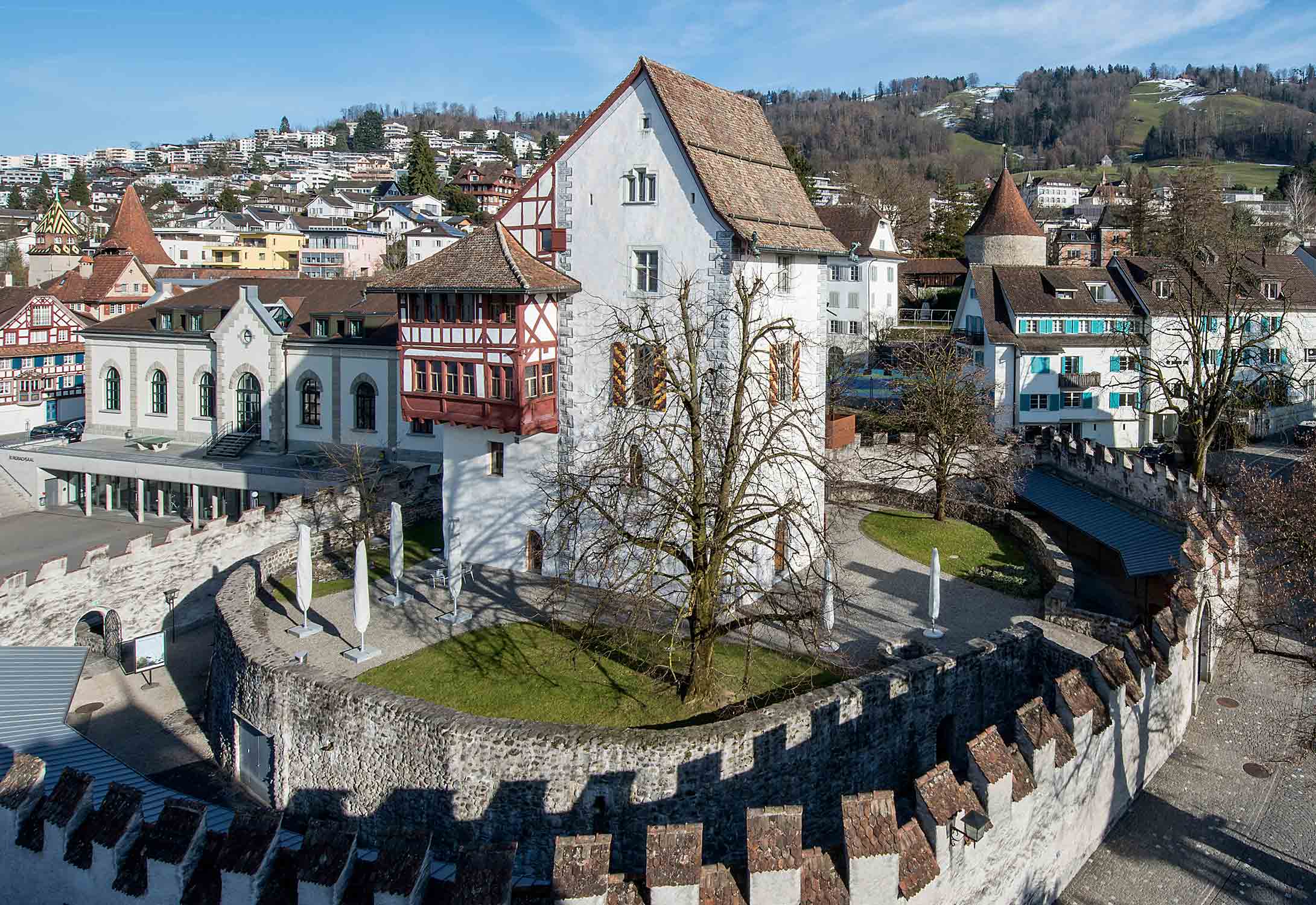 Luftaufnahme Burg Zug Architekturfotografie Regine Giesecke