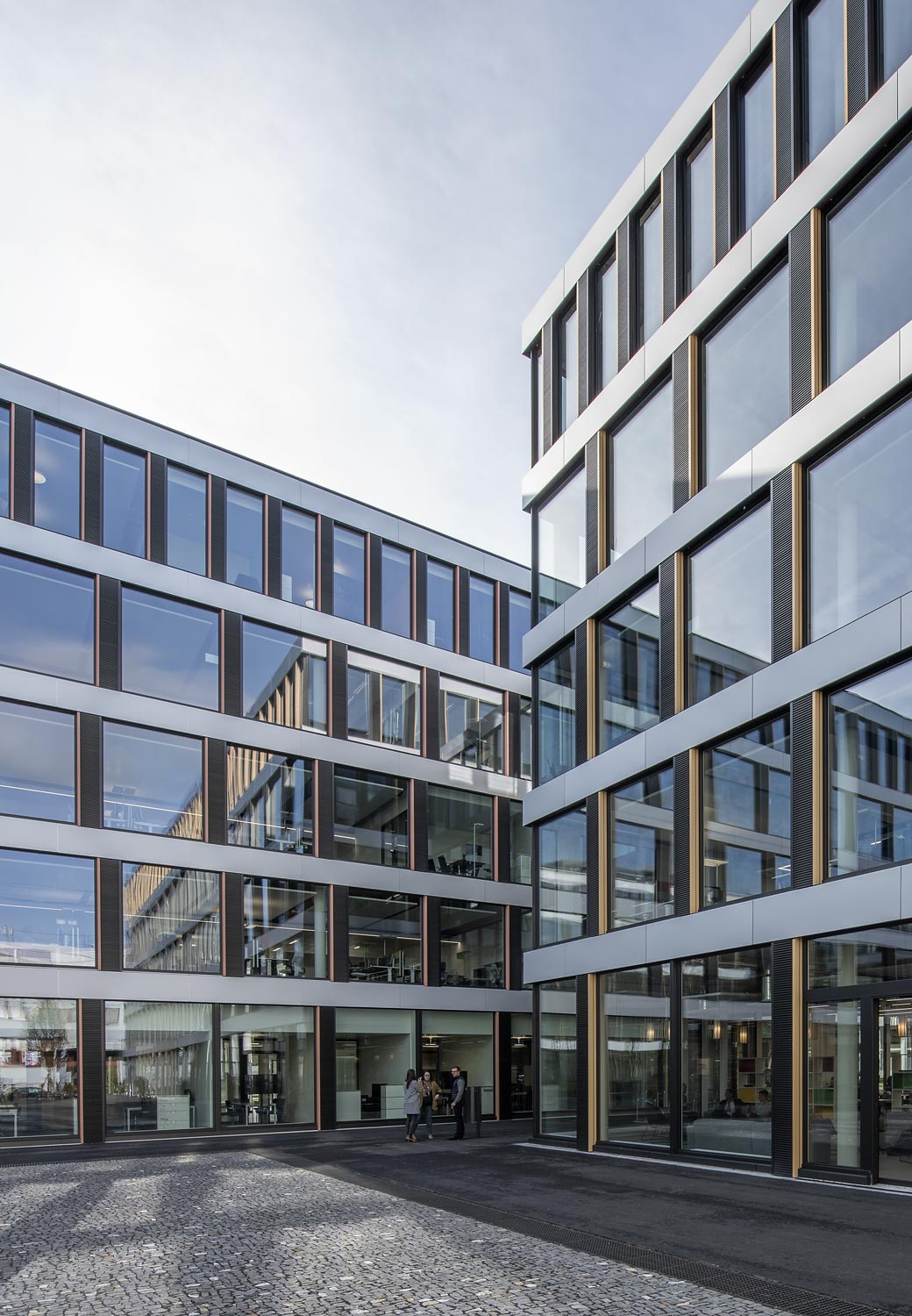 Aussenaufnahme Helix Cham Axess Architekturfotografie Regine Giesecke