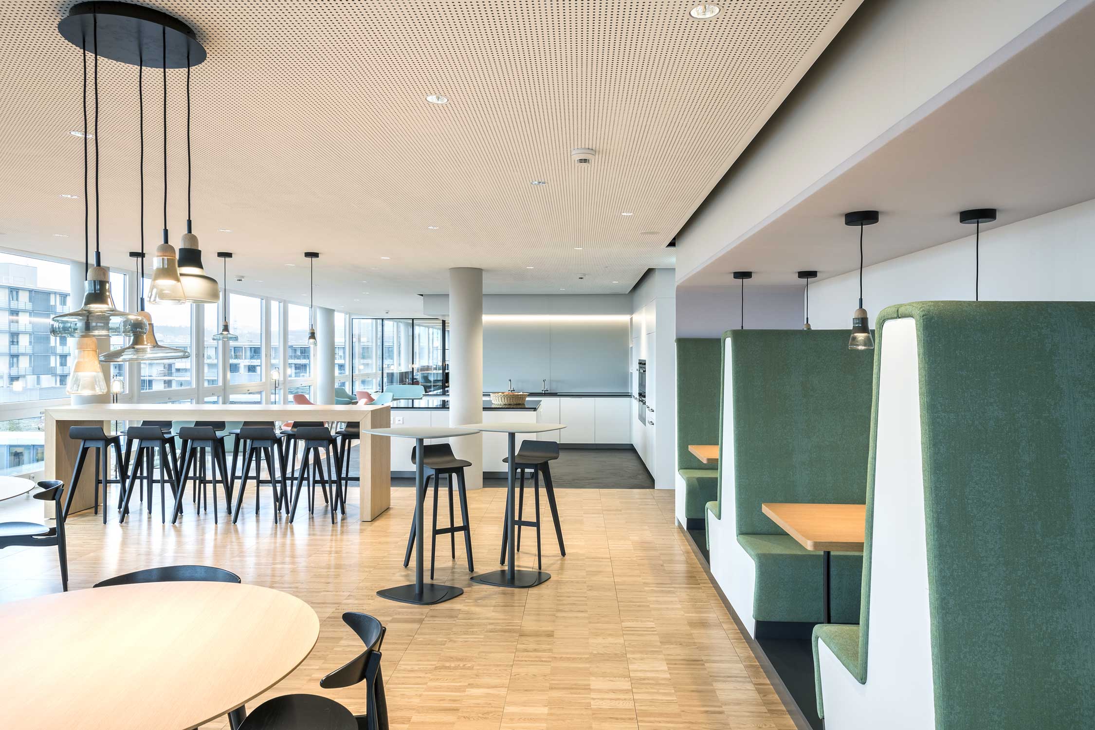 Innenaufnahme Kantine Hugo Boss Architekturfotografie Regine Giesecke