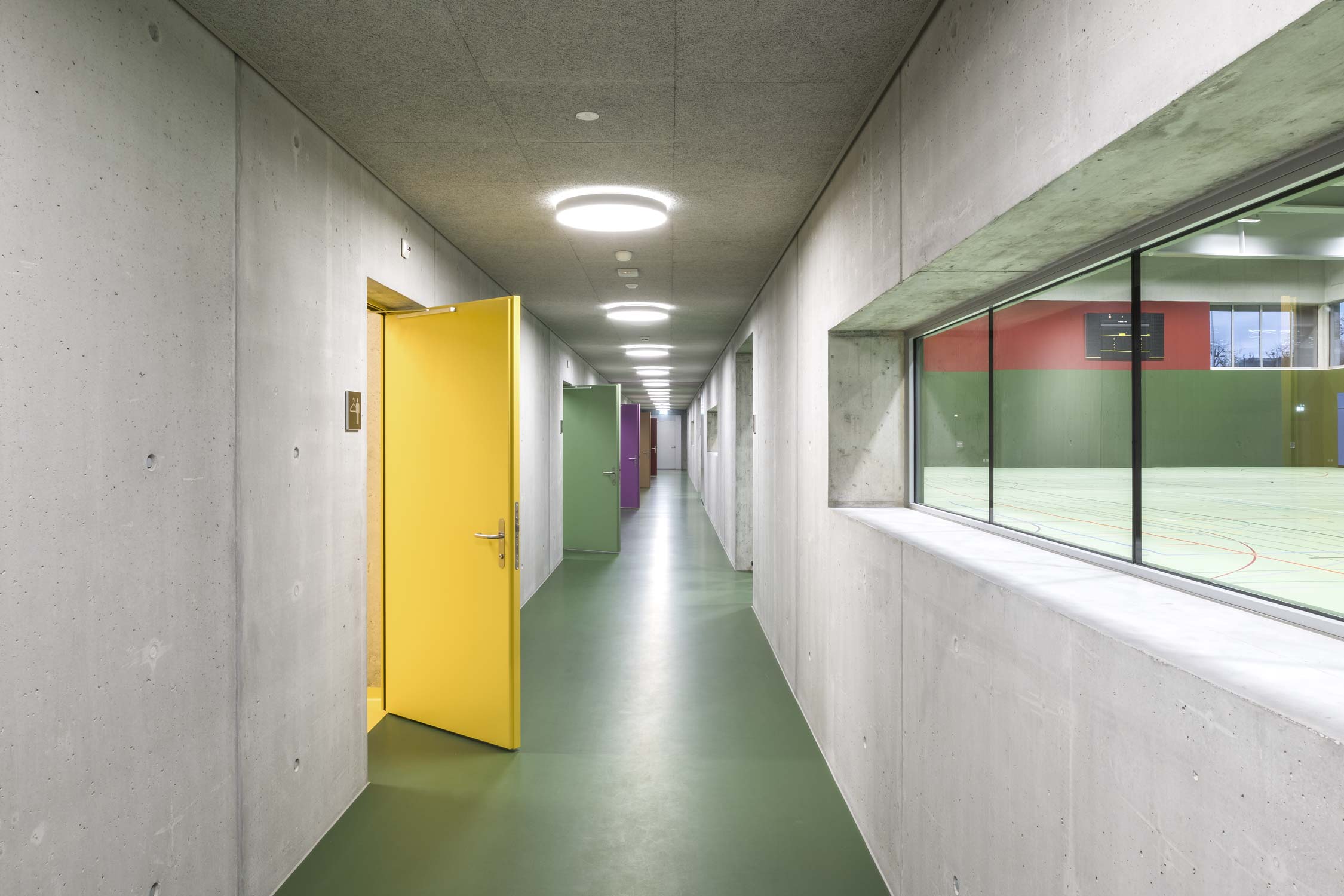 Innenaufnahme Flur Umkleidekabinen Architekturfotografie Regine Giesecke