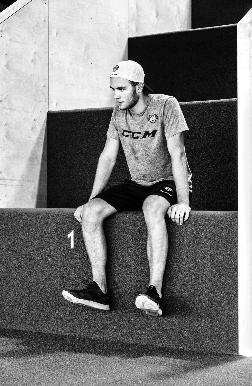 Training Athlet im OYM schwarz weiss Fotografie, Reportage Fotografie von Regine Giesecke Photography