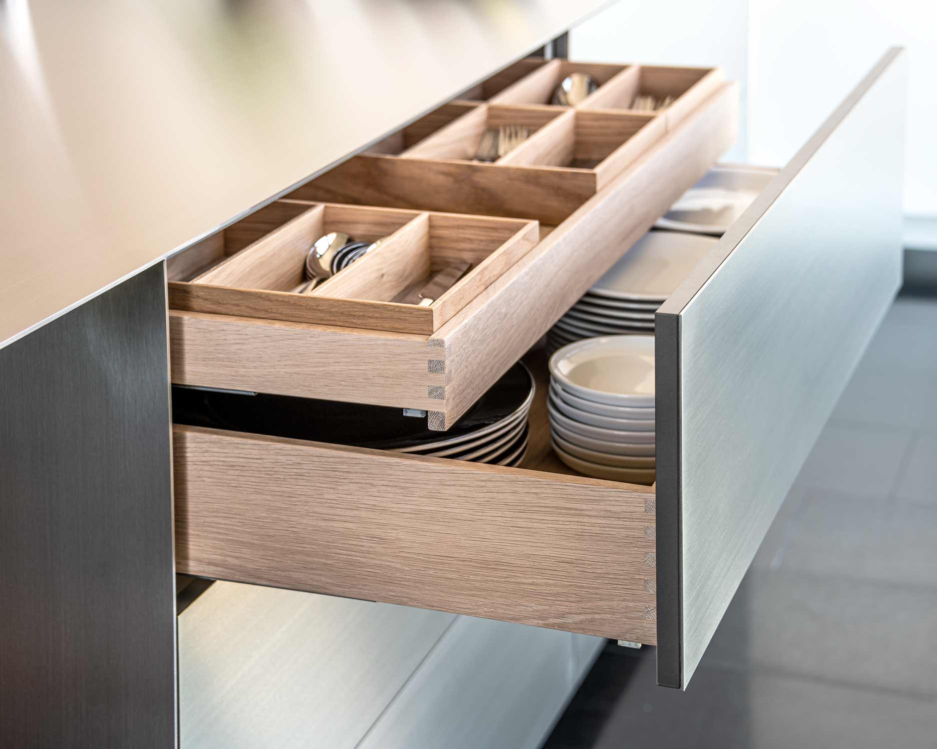 Interior Design Kueche inszeniert Huenenberg, Zug. Fotografiert von Regine Giesecke Architecture Photography GmbH