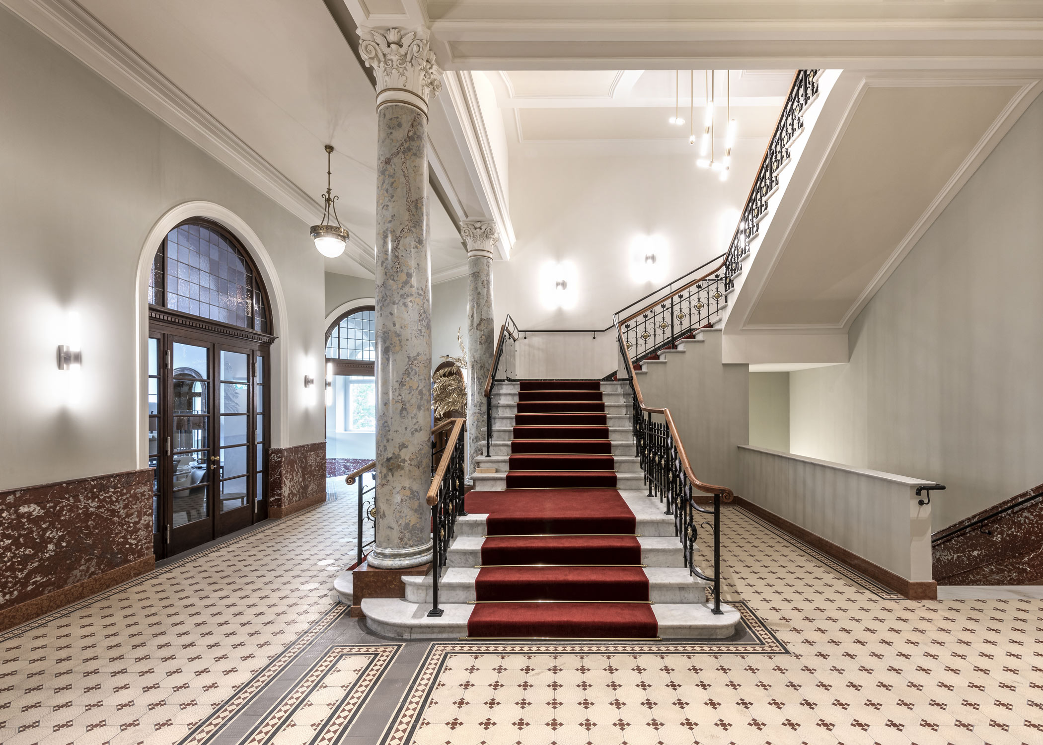 Treppenhaus Hotel-Kempinski-Engelberg fotografiert von Regine Giesecke